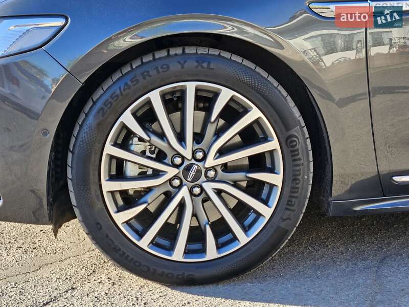 Седан Lincoln Continental 2018 в Владимире
