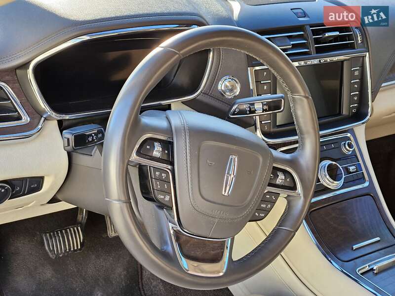 Седан Lincoln Continental 2018 в Владимире