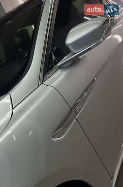 Седан Lincoln Continental 2017 в 