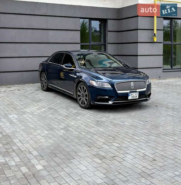 Седан Lincoln Continental 2017 в 