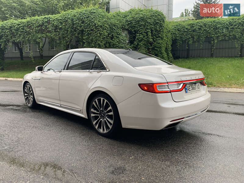 Седан Lincoln Continental 2017 в Днепре