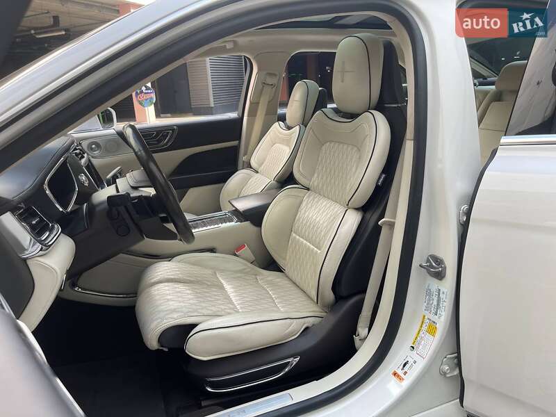 Седан Lincoln Continental 2018 в Києві