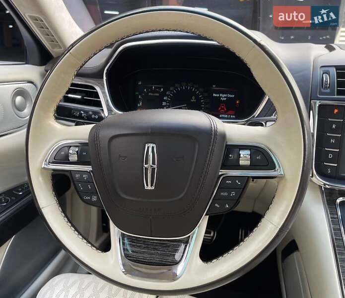 Седан Lincoln Continental 2018 в Києві