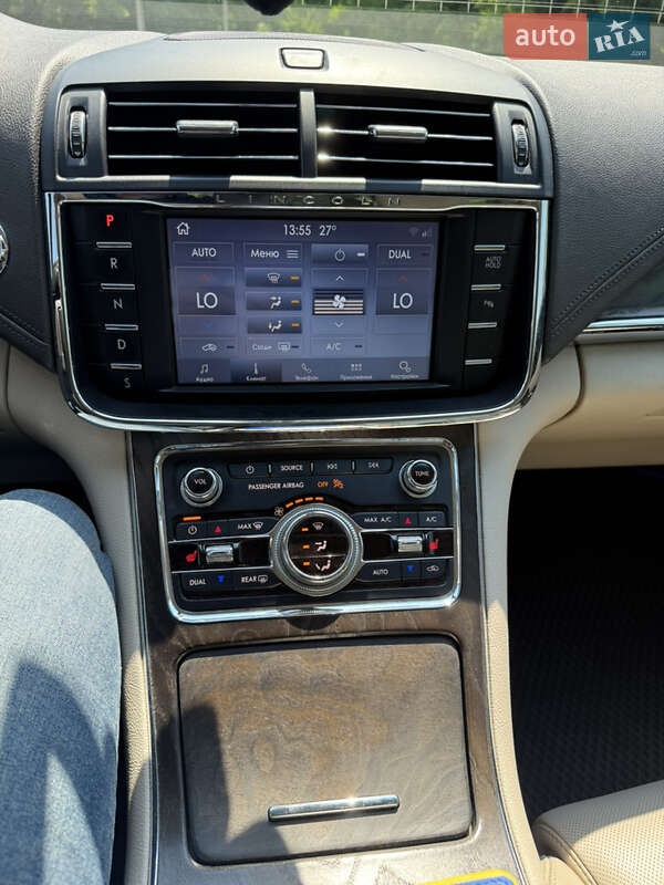 Седан Lincoln Continental 2017 в Бердичеве