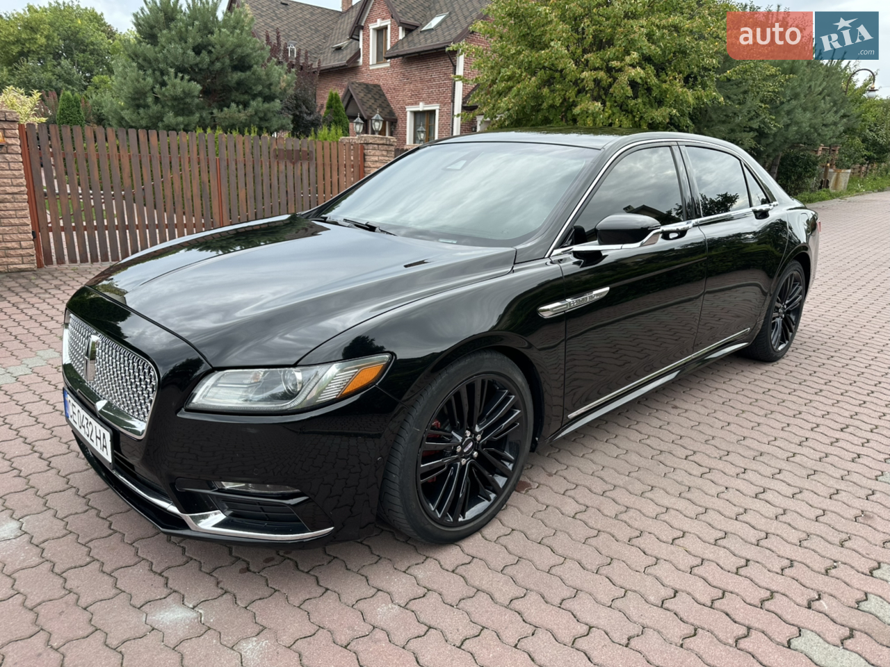 2017 Lincoln Continental - мініатюра 11