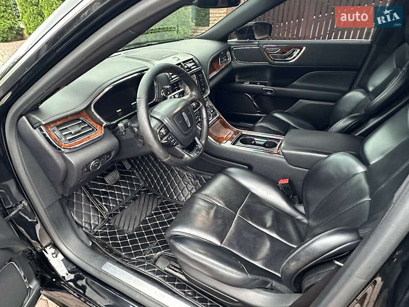 Седан Lincoln Continental 2016 в Чернівцях