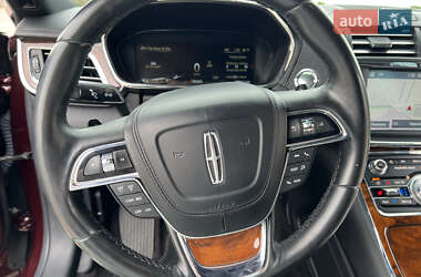 Седан Lincoln Continental 2016 в 