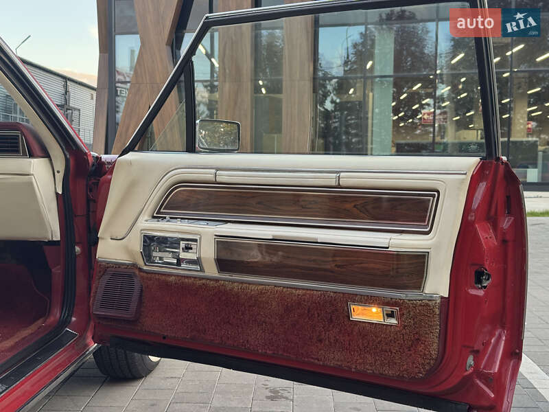 Купе Lincoln Continental 1980 в Луцке