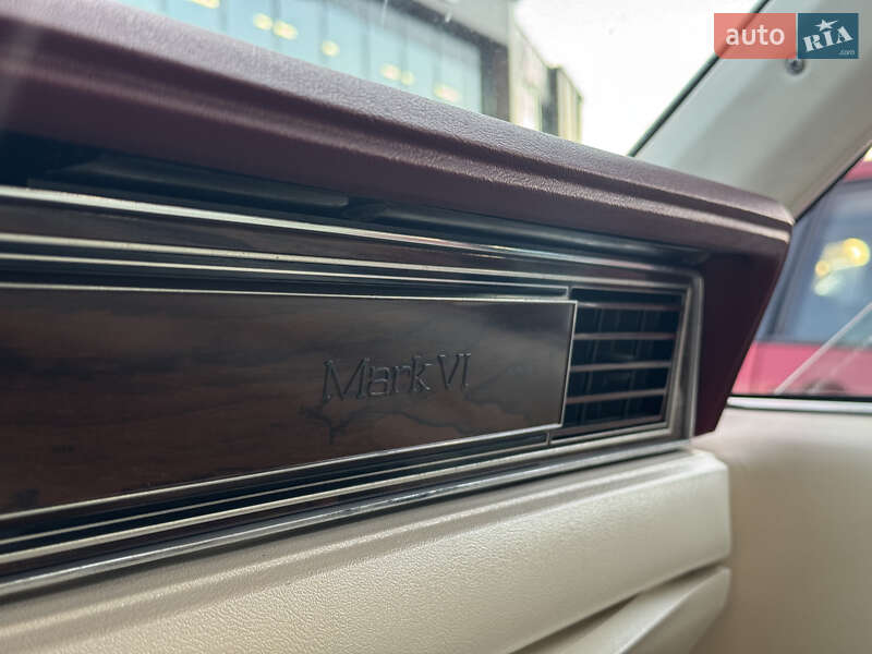 Купе Lincoln Continental 1980 в Луцке