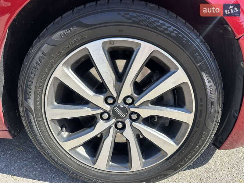 Седан Lincoln Continental 2017 в Києві фото 21 Седан Lincoln Continental 2017 в Києві