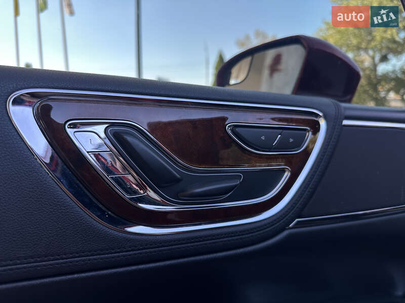 Седан Lincoln Continental 2017 в Києві фото 31 Седан Lincoln Continental 2017 в Києві