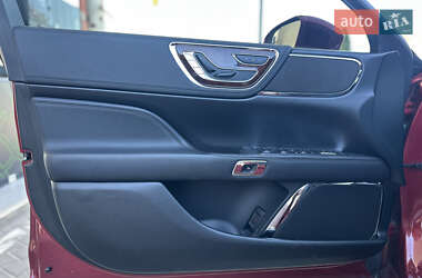 Седан Lincoln Continental 2017 в 