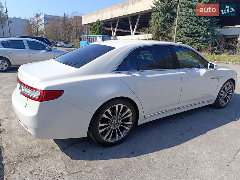 Седан Lincoln Continental 2016 в Днепре