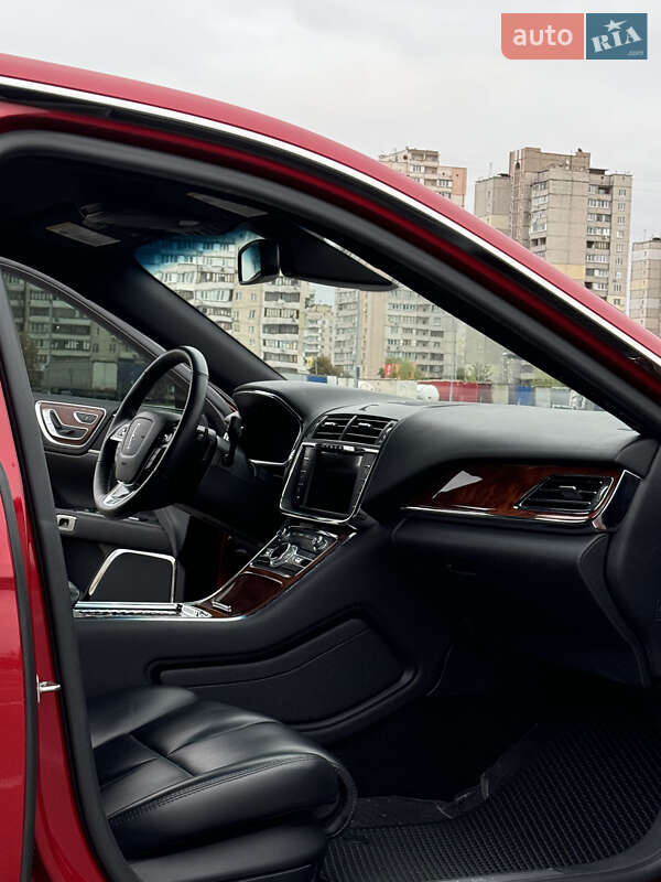 Седан Lincoln Continental 2020 в Києві