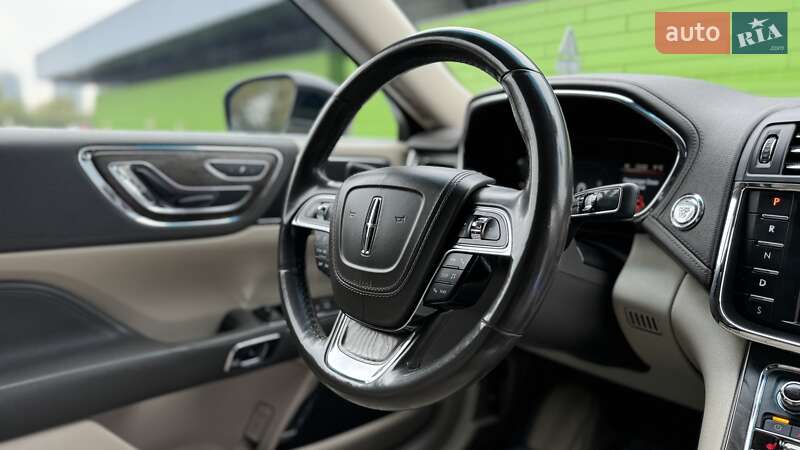 Седан Lincoln Continental 2016 в Киеве