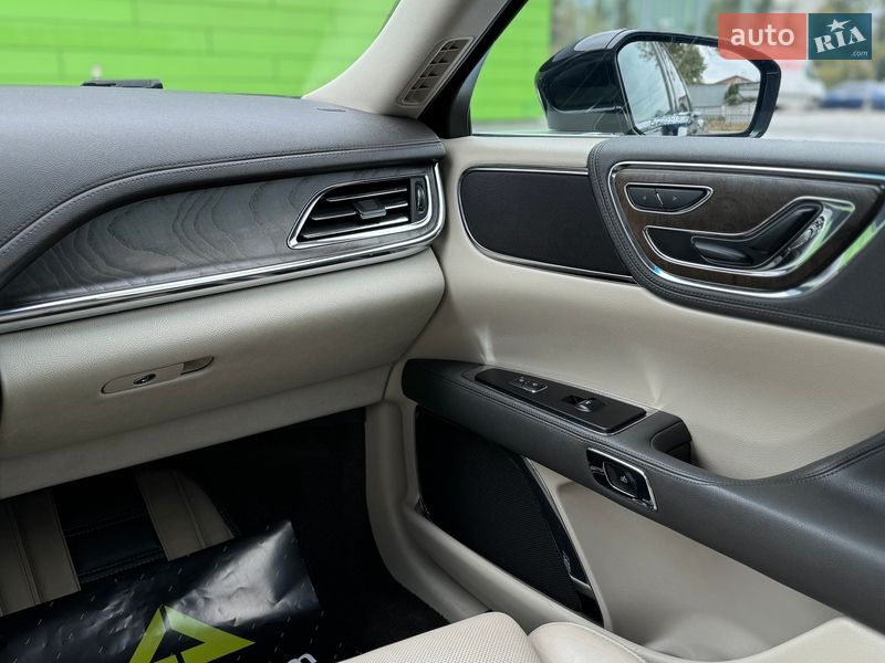 Седан Lincoln Continental 2016 в Києві