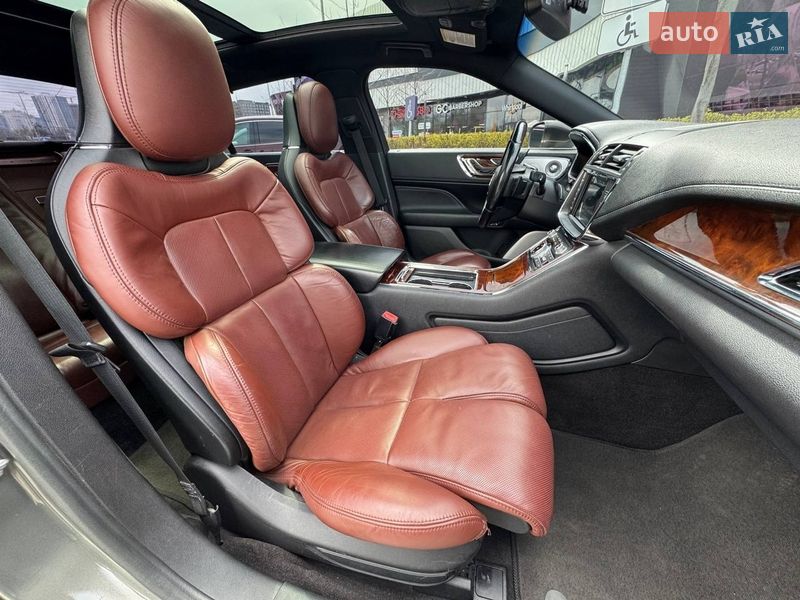 Седан Lincoln Continental 2016 в Києві фото 12 Седан Lincoln Continental 2016 в Києві