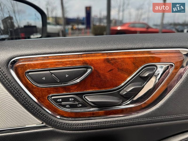 Седан Lincoln Continental 2016 в Києві фото 21 Седан Lincoln Continental 2016 в Києві