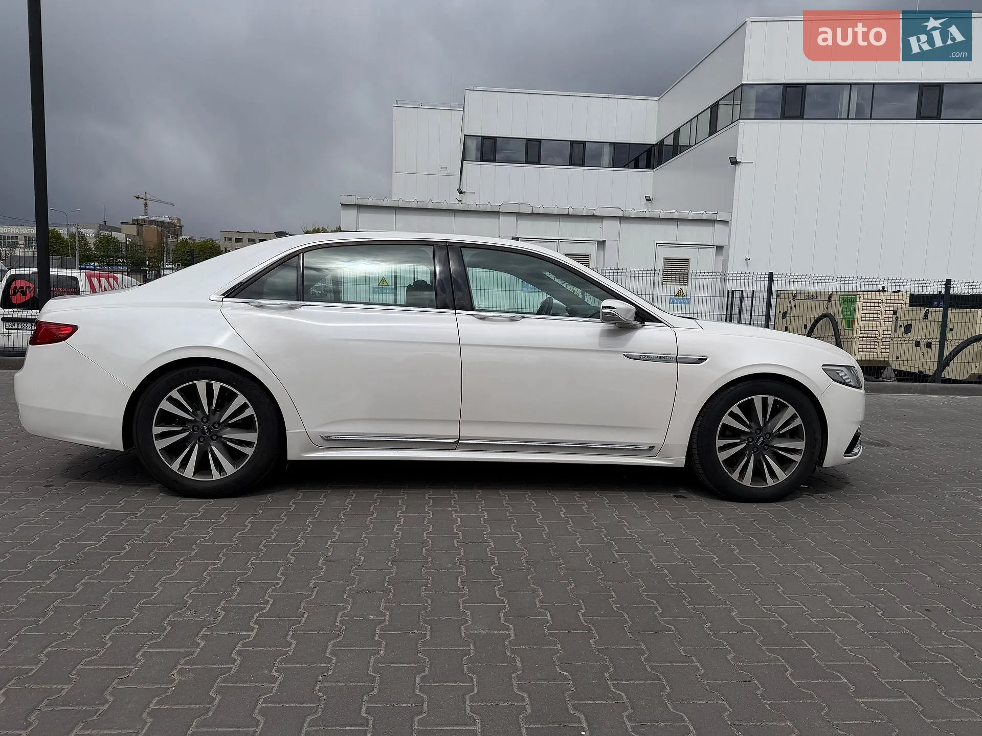 2018 Lincoln Continental - мініатюра 11