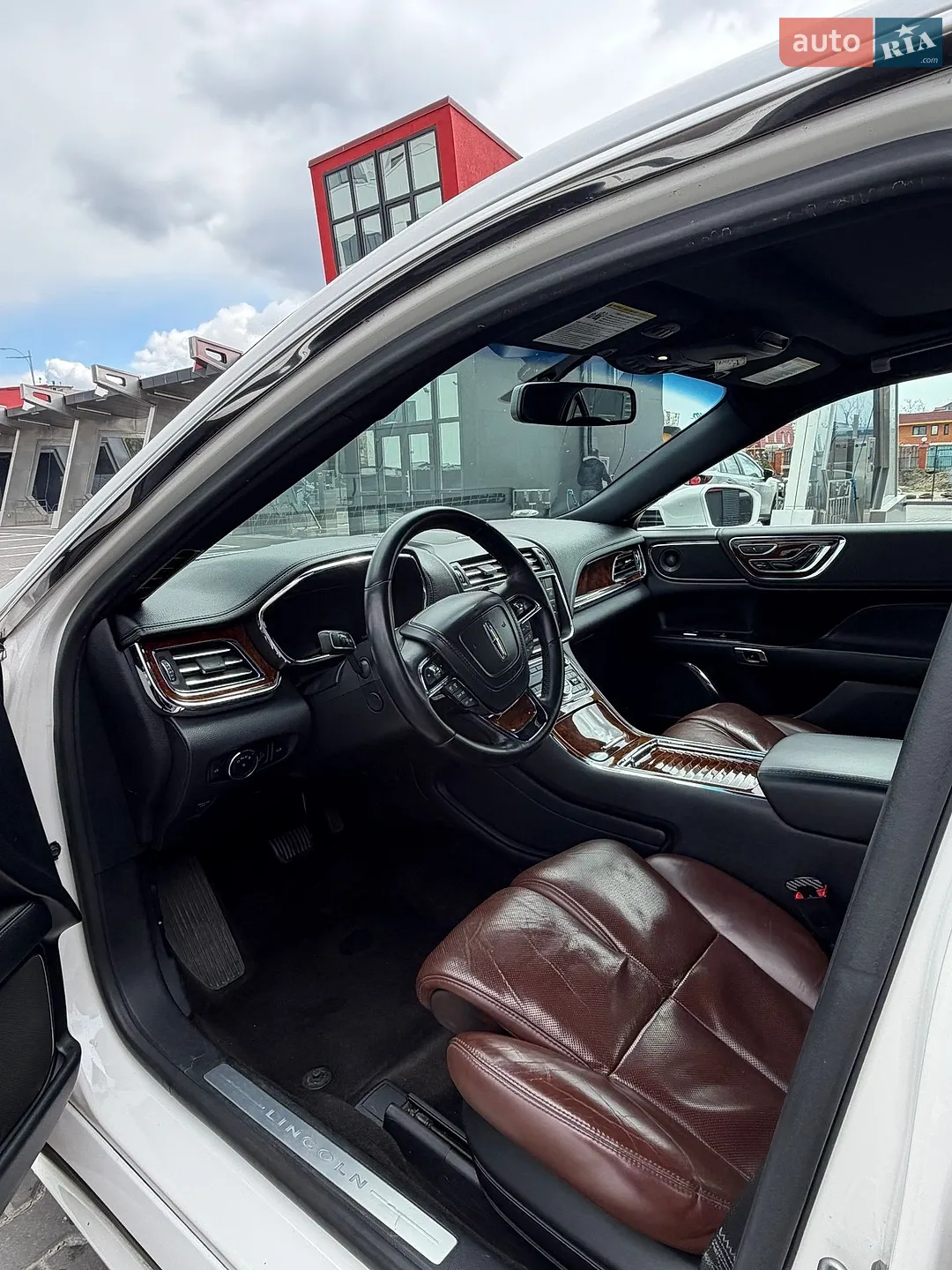 2018 Lincoln Continental - мініатюра 21