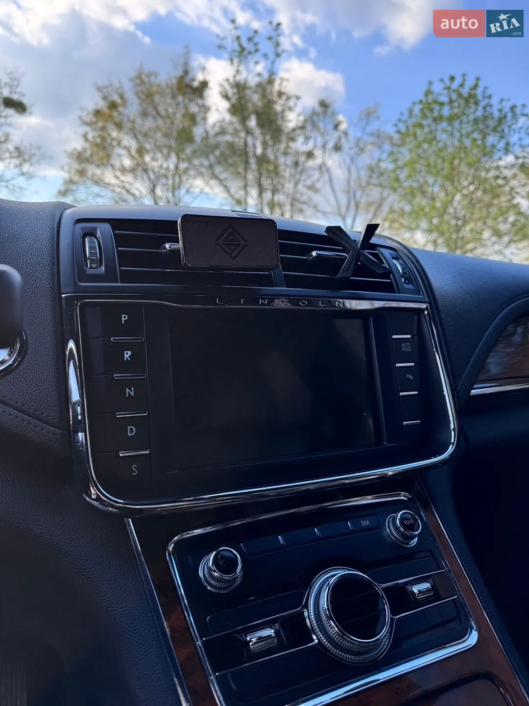 2017 Lincoln Continental - мініатюра 13