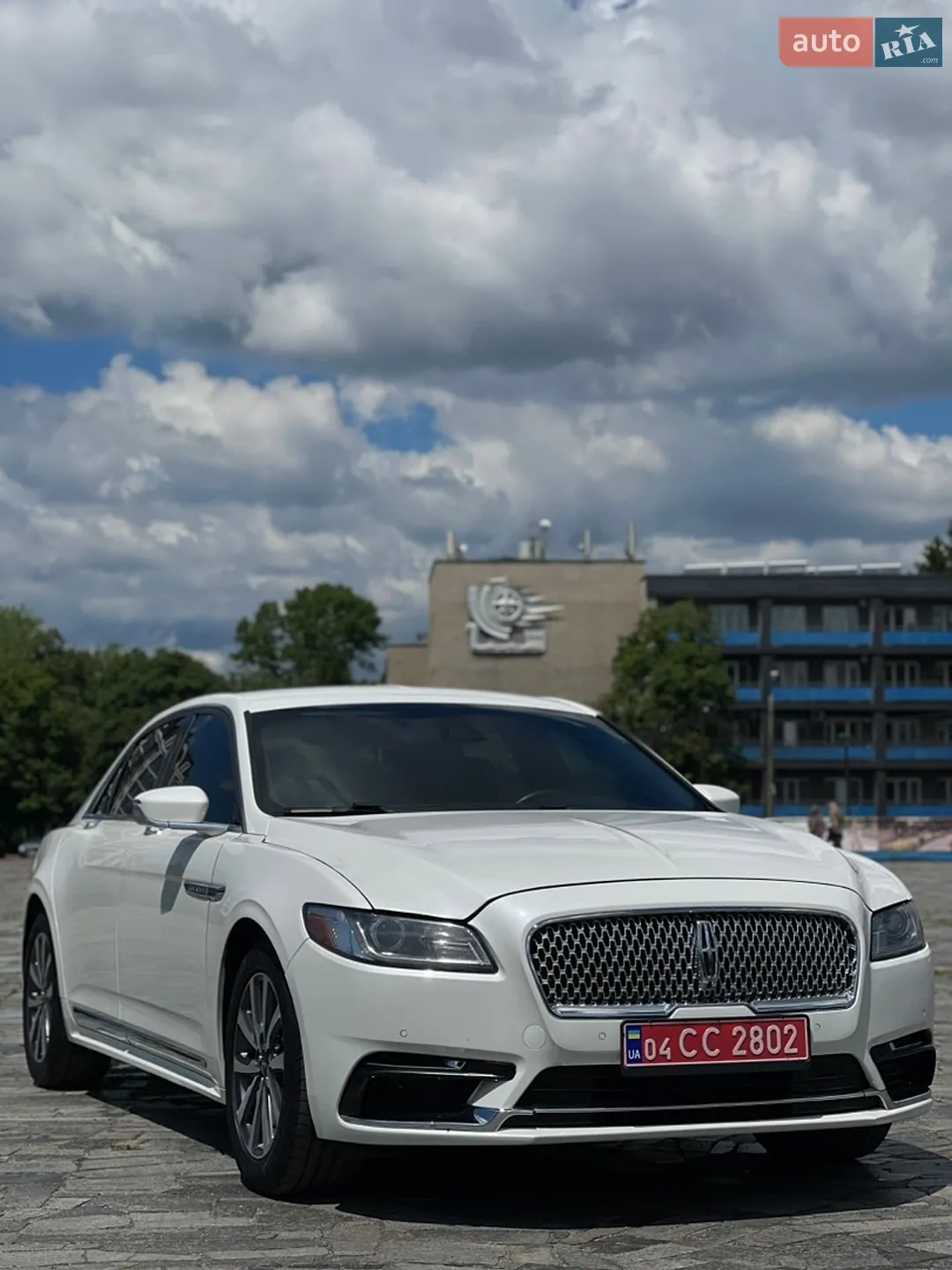 2020 Lincoln Continental - мініатюра 2