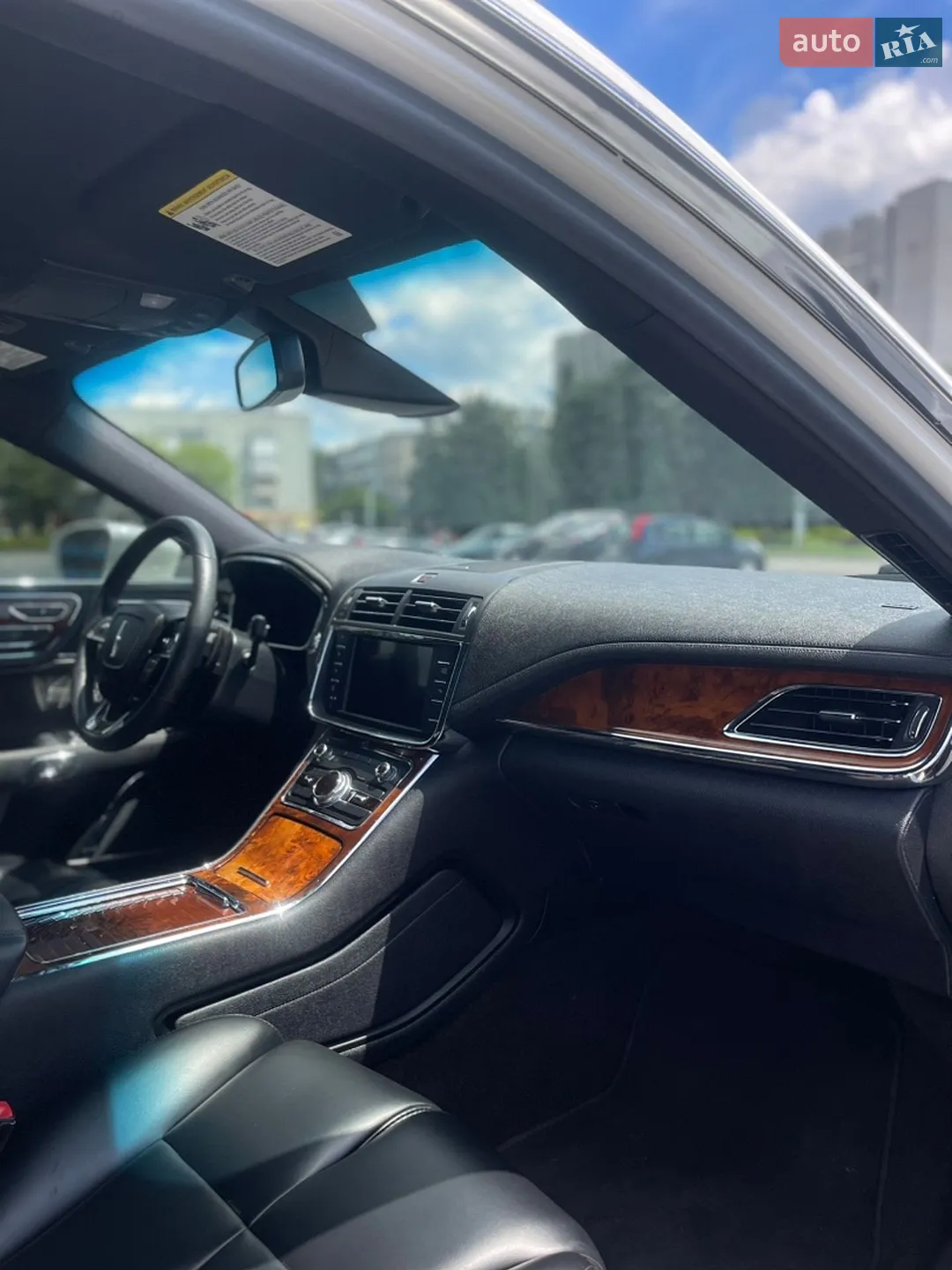 2020 Lincoln Continental - мініатюра 18