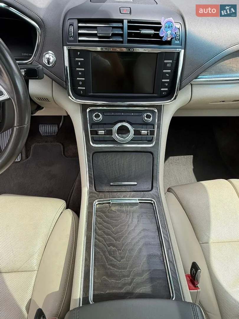 2017 Lincoln Continental - мініатюра 9