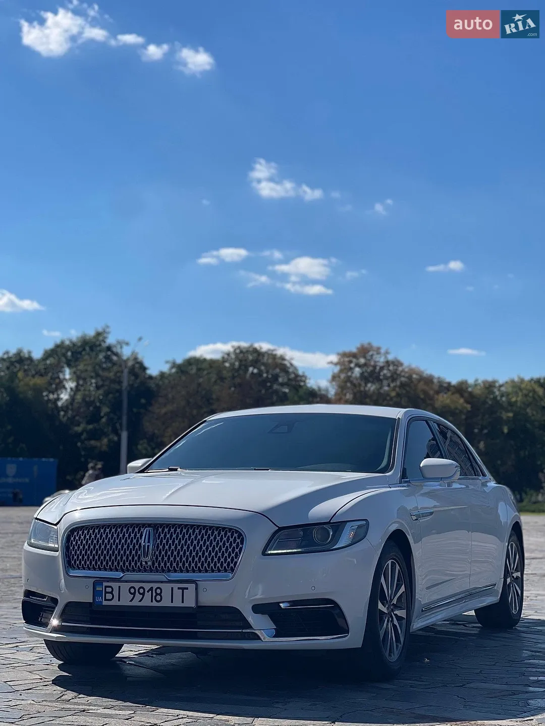 2020 Lincoln Continental - мініатюра 2