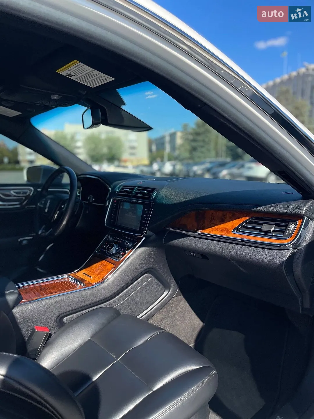 2020 Lincoln Continental - мініатюра 17
