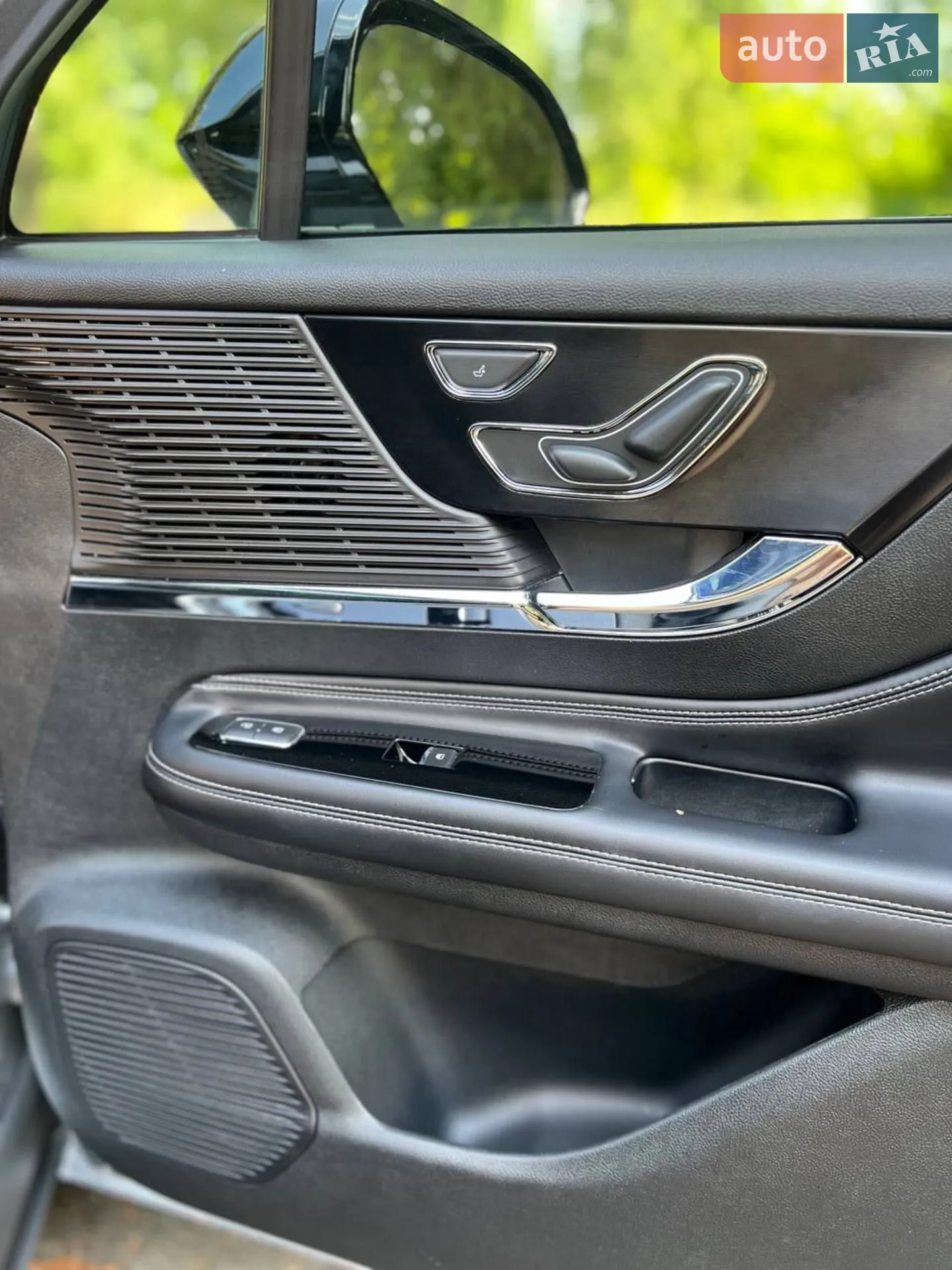 2020 Lincoln Corsair - мініатюра 12