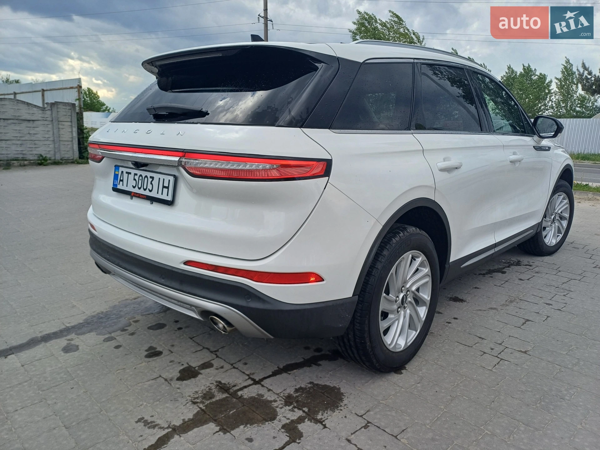 2022 Lincoln Corsair - мініатюра 6