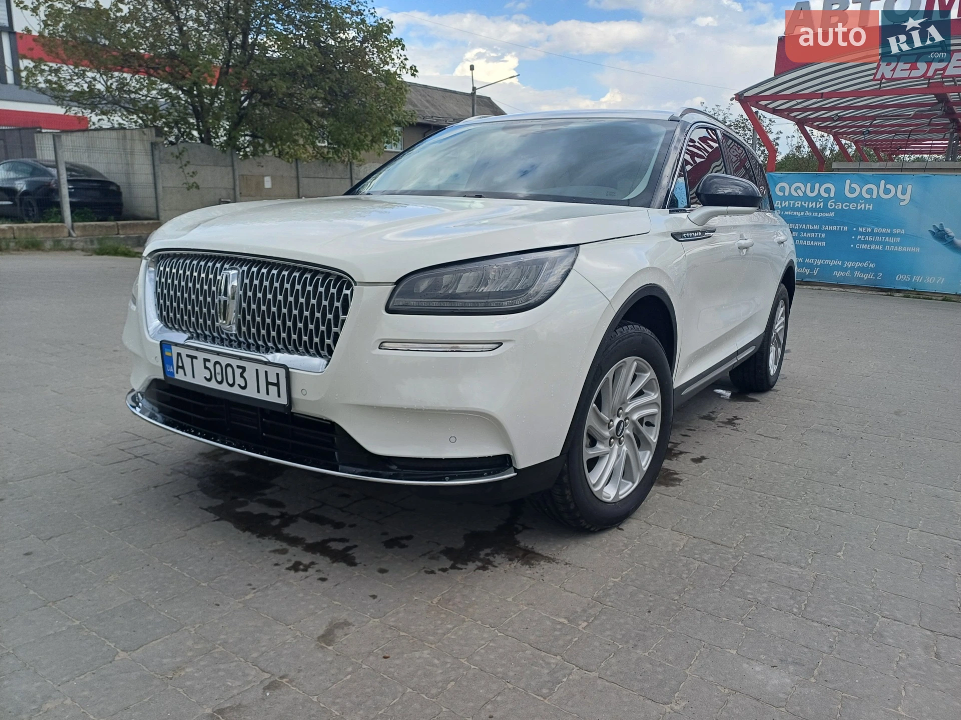 2022 Lincoln Corsair - мініатюра 9