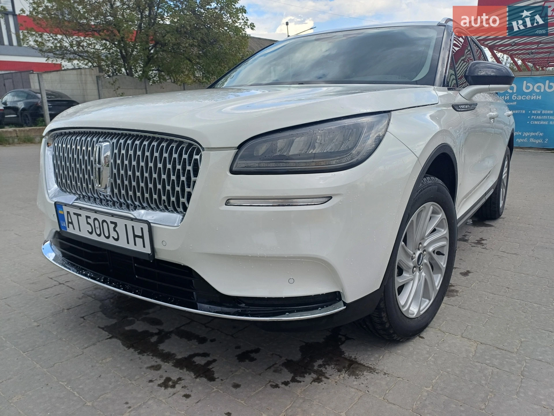 2022 Lincoln Corsair - мініатюра 10
