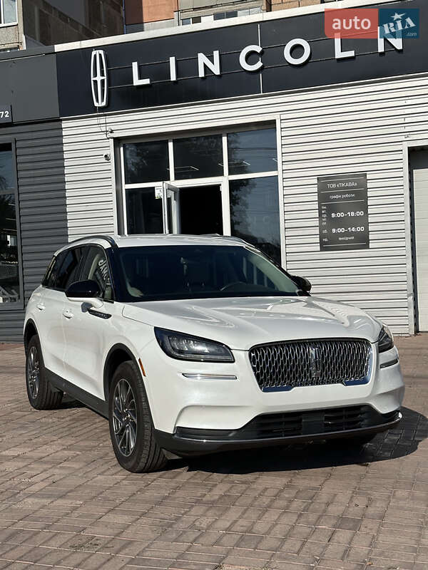 Lincoln Corsair 2021