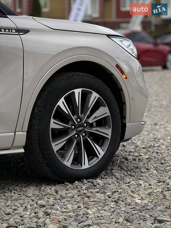 Позашляховик / Кросовер Lincoln Corsair 2022 в Чернівцях