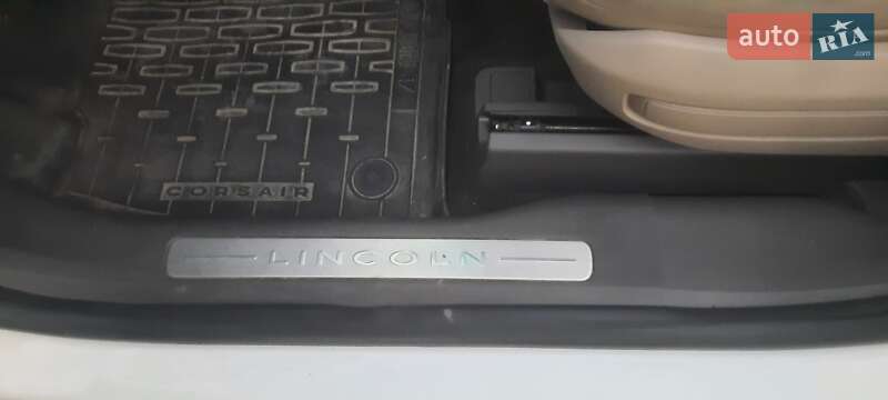 Внедорожник / Кроссовер Lincoln Corsair 2020 в Ровно фото 18 Внедорожник / Кроссовер Lincoln Corsair 2020 в Ровно