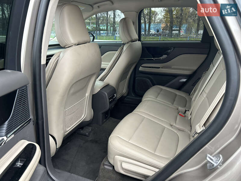 Позашляховик / Кросовер Lincoln Corsair 2021 в Одесі фото 19 Позашляховик / Кросовер Lincoln Corsair 2021 в Одесі
