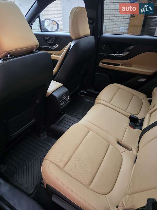 Позашляховик / Кросовер Lincoln Corsair 2023 в Тернополі фото 32 Позашляховик / Кросовер Lincoln Corsair 2023 в Тернополі