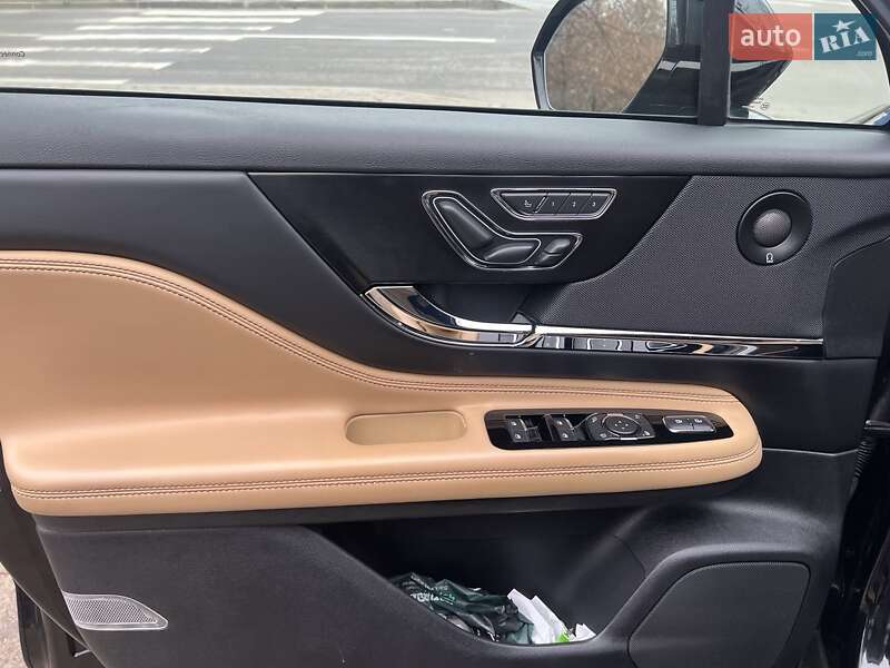 Внедорожник / Кроссовер Lincoln Corsair 2019 в Киеве фото 24 Внедорожник / Кроссовер Lincoln Corsair 2019 в Киеве