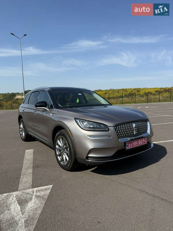 Lincoln Corsair 2021