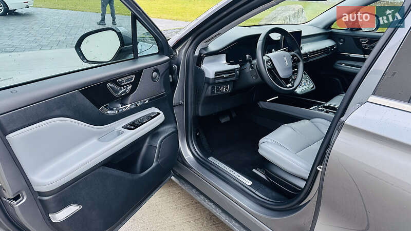 Позашляховик / Кросовер Lincoln Corsair 2021 в Луцьку