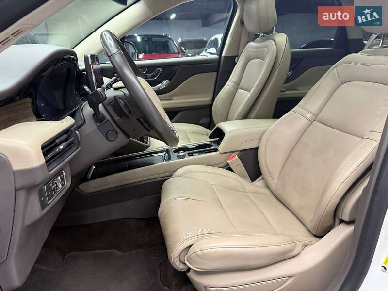 Позашляховик / Кросовер Lincoln Corsair 2019 в Чернівцях