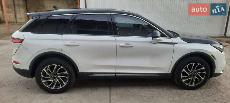 Позашляховик / Кросовер Lincoln Corsair 2020 в Рівному