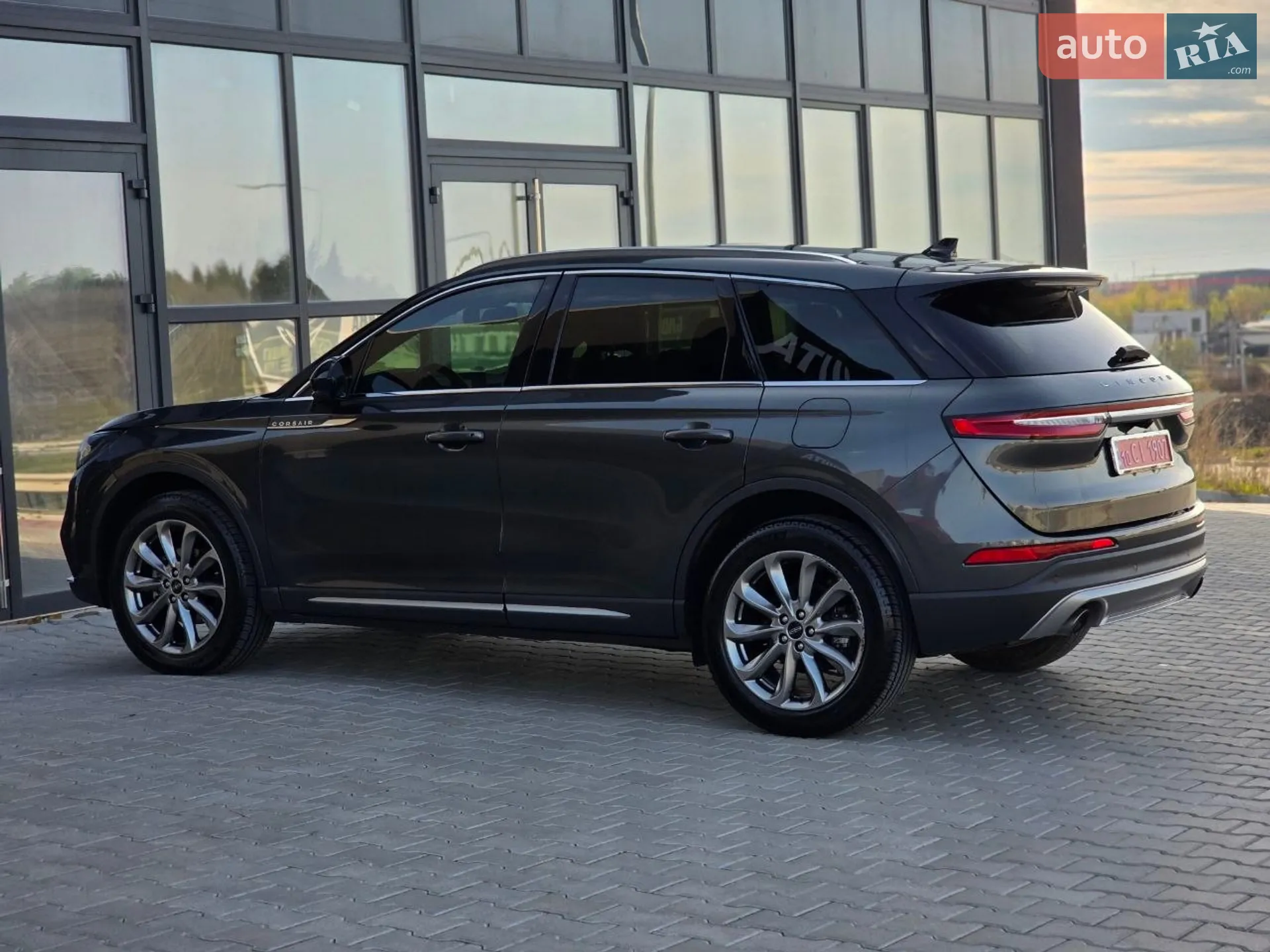 2020 Lincoln Corsair - мініатюра 12