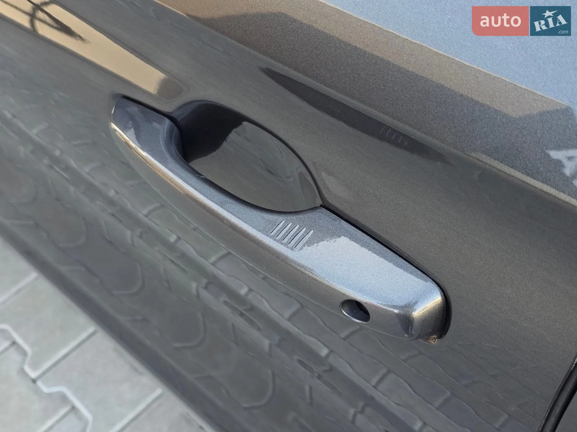 2020 Lincoln Corsair - мініатюра 50