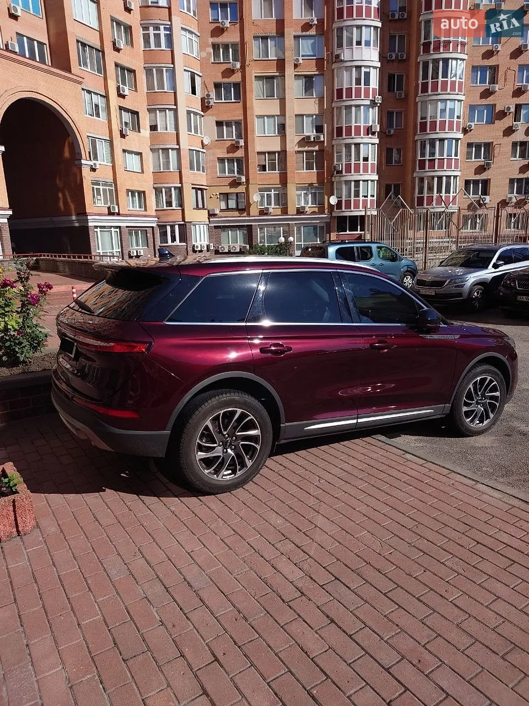 2019 Lincoln Corsair - мініатюра 3