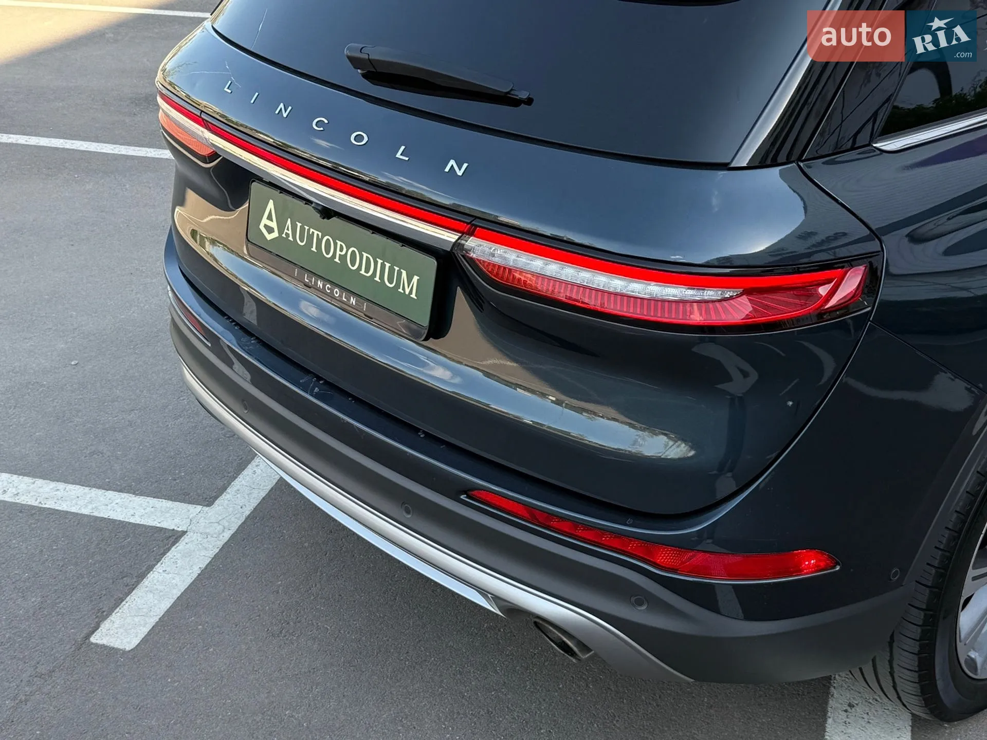 2022 Lincoln Corsair - мініатюра 5