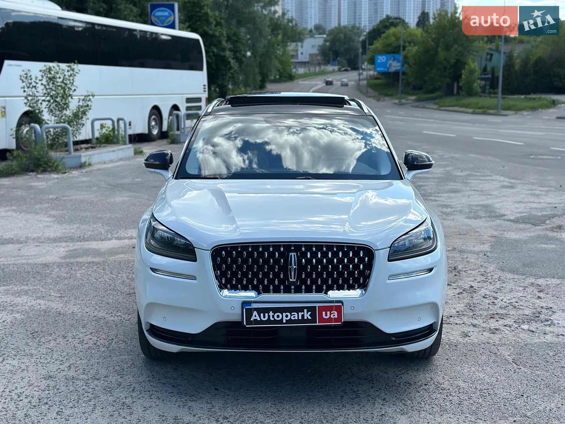 2022 Lincoln Corsair - мініатюра 3