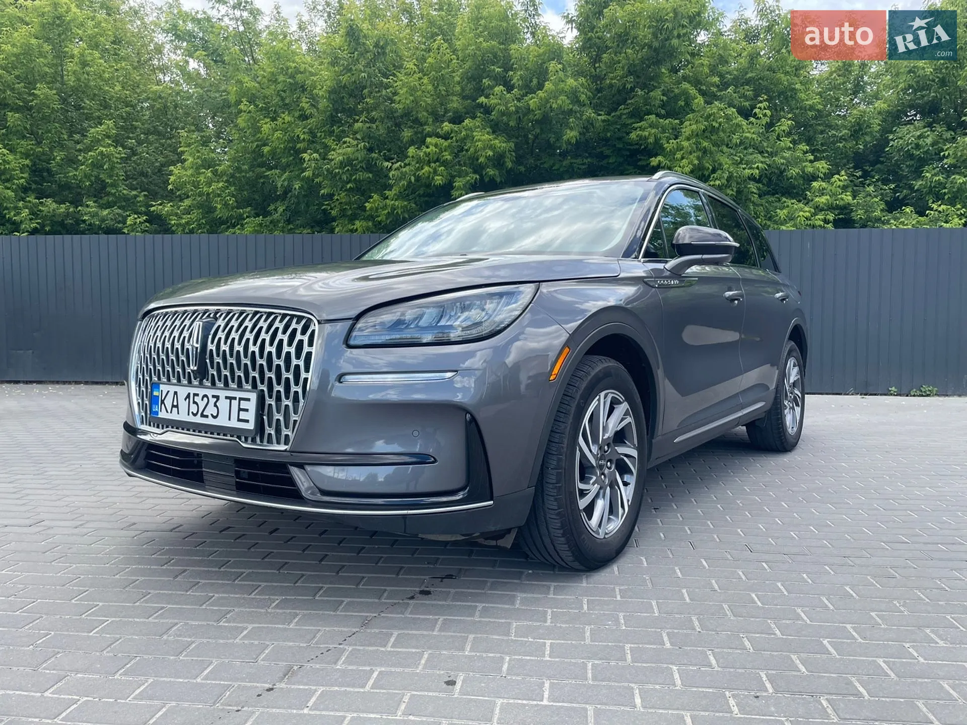 2023 Lincoln Corsair - мініатюра 2